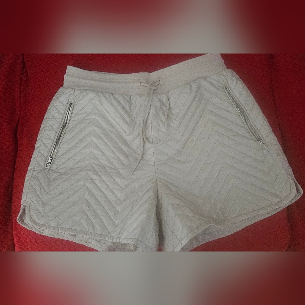 Athleta Apres Quilted Ski Shorts, identified by the distinct chevron quilting - Picture 11 of 14